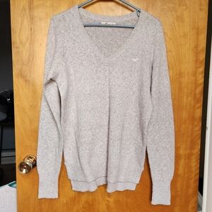 Women's V-Neck Sweater - Cream